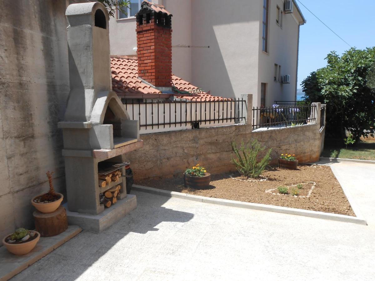 Apartments With A Parking Space Okrug Gornji, Ciovo - 13859 Trogir Zewnętrze zdjęcie