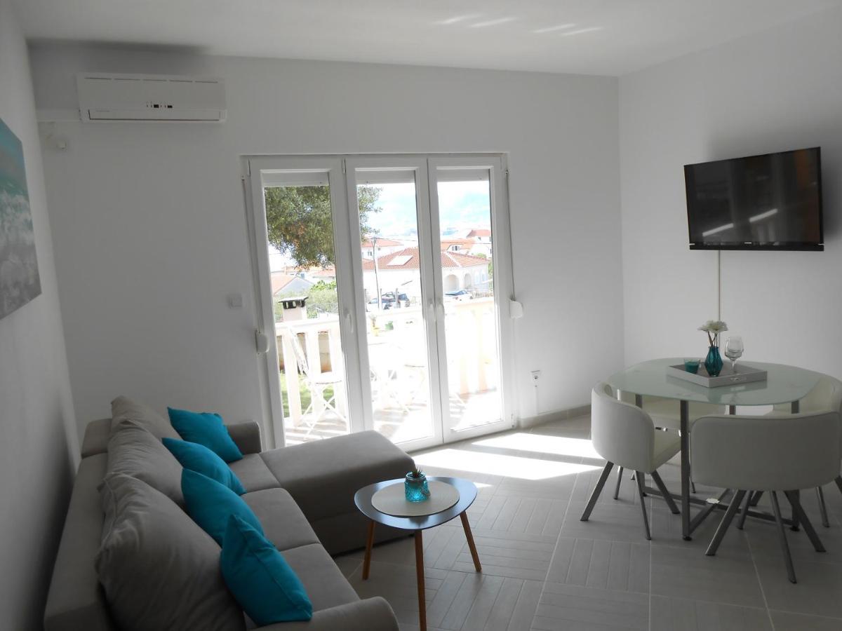 Apartments With A Parking Space Okrug Gornji, Ciovo - 13859 Trogir Zewnętrze zdjęcie