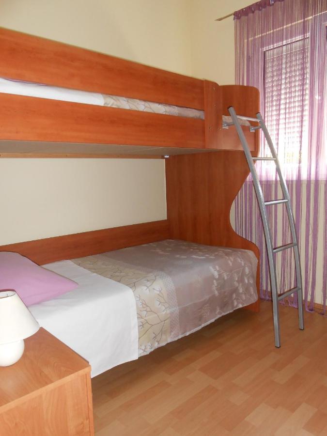 Apartments With A Parking Space Okrug Gornji, Ciovo - 13859 Trogir Zewnętrze zdjęcie