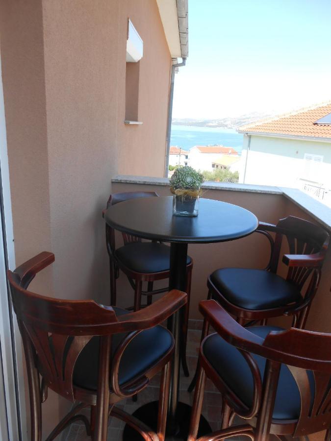 Apartments With A Parking Space Okrug Gornji, Ciovo - 13859 Trogir Zewnętrze zdjęcie