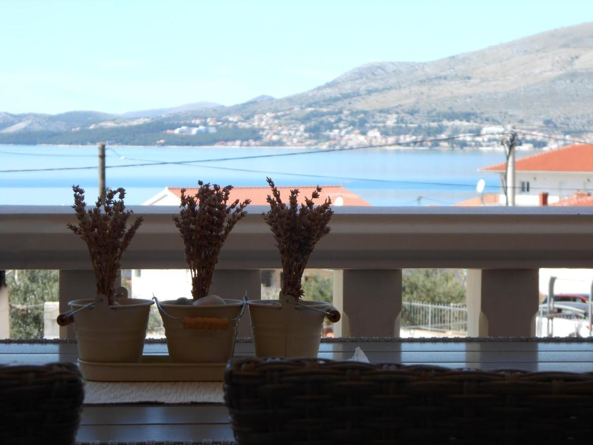 Apartments With A Parking Space Okrug Gornji, Ciovo - 13859 Trogir Zewnętrze zdjęcie